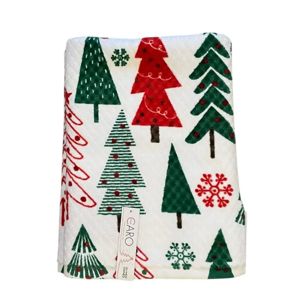 Caro Home Christmas Tree & Snowflakes Bath Towels Set of 2 Holiday Bath New